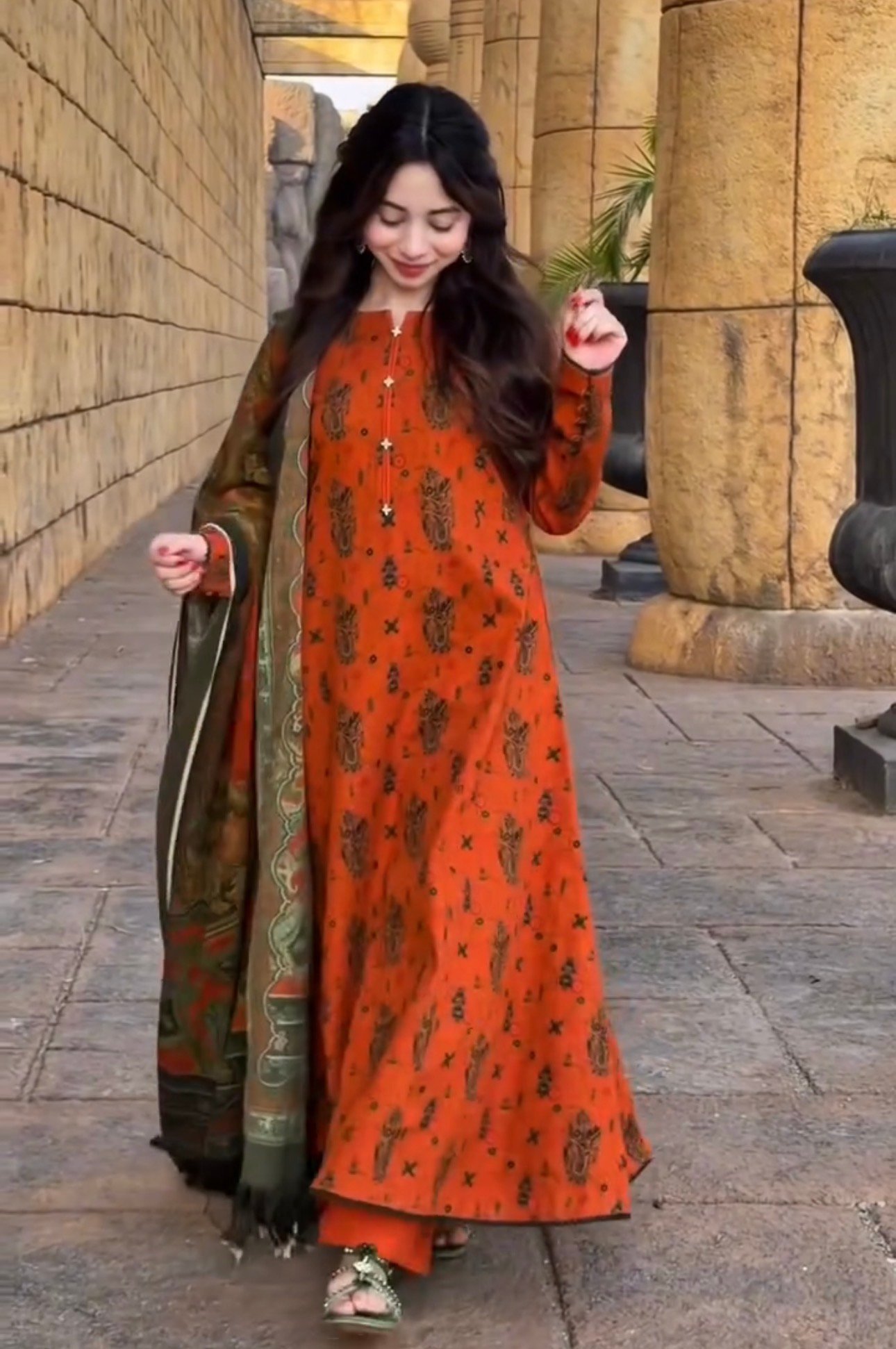 Premium Luxurious Frock Piece - Image 3